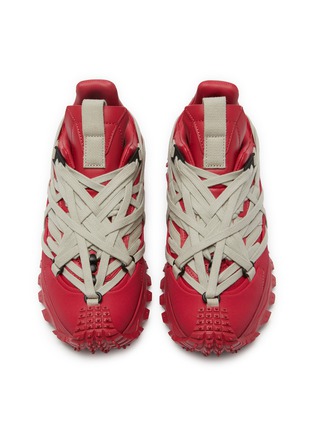 模特儿示范图 - 点击放大 - RICK OWENS - X MONCLER 男款 TRAILGRIP MEGALACE 皮革运动鞋