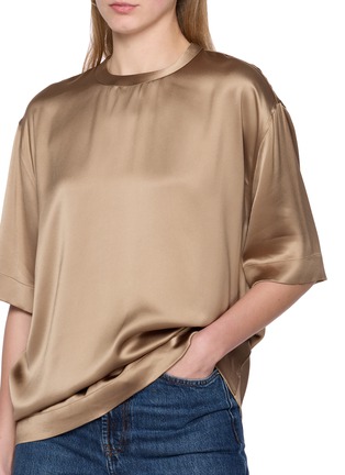  - TOTEME - 缎面短袖上衣