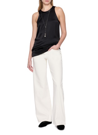 模特儿示范图 - 点击放大 - TOTEME - 缎面背心