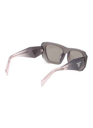 模特儿示范图 - 点击放大 - PRADA - Acetate Pillow Sunglasses