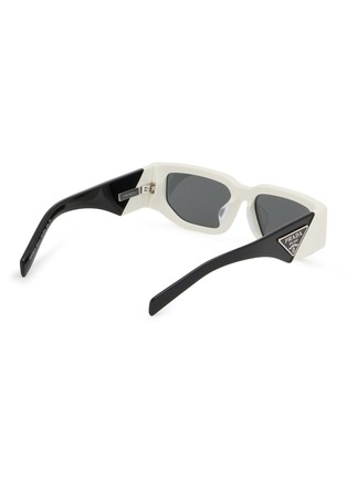 模特儿示范图 - 点击放大 - PRADA - Acetate Rectangle Sunglasses