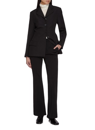 模特儿示范图 - 点击放大 - SANDBEIGE - RONDA 单排扣西装外套