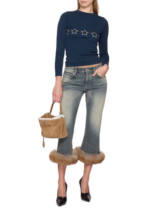 模特儿示范图 - 点击放大 - BALENCIAGA - Fur Trim Flared Cotton Denim Capri Pants