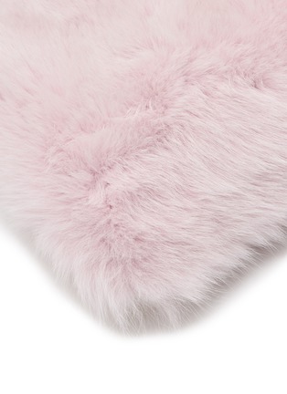 细节 –点击放大 - LAGOM - Fox Fur Cushion — Lilac