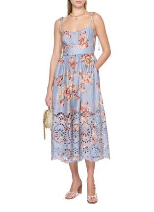 模特儿示范图 - 点击放大 - ZIMMERMANN - Awaken Picnic Linen Midi Dress