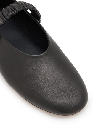 细节 - 点击放大 - PEDDER RED - BLAKE 皮革玛丽珍鞋