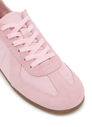 细节 - 点击放大 - PEDDER RED - 女款 PETRA 绒面皮拼接运动鞋