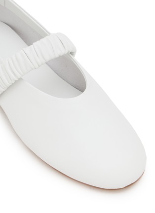 细节 - 点击放大 - PEDDER RED - BLAKE 皮革玛丽珍鞋