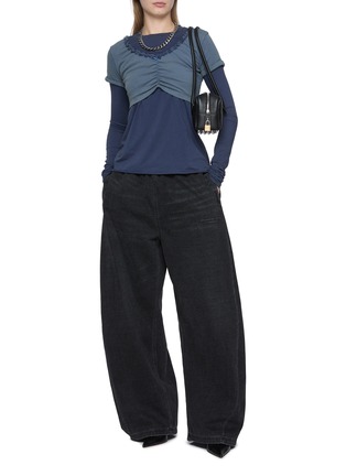 模特儿示范图 - 点击放大 - WE11DONE - 拼色叠穿 T 恤