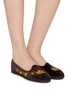 模特儿示范图 - 点击放大 - C.R.B. SHOES - Friulana Flower Embroidery Grosgrain Trim Slippers