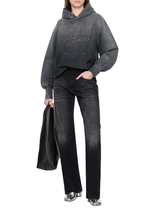 模特儿示范图 - 点击放大 - MM6 MAISON MARGIELA - 拼接腰头牛仔裤