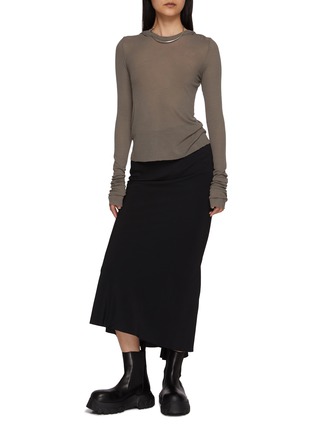 模特儿示范图 - 点击放大 - RICK OWENS - Long Sleeve Hooded Ribbed Silk Blend Top