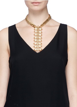 模特示范图 - 点击放大 - ELA STONE - 'Celia' box chain pearl necklace