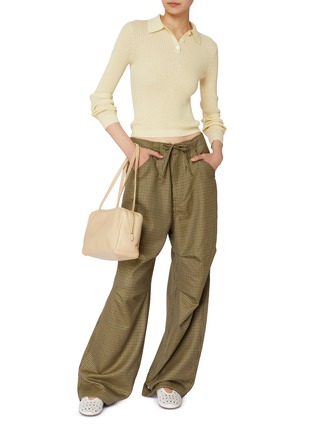 模特儿示范图 - 点击放大 - GUEST IN RESIDENCE - 华夫格羊绒针织衫