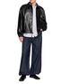 模特儿示范图 - 点击放大 - BEAUTIFUL PEOPLE - Medium Washed Wide Leg One Tuck Jeans