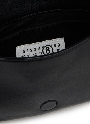 细节 - 点击放大 - MM6 MAISON MARGIELA - Small Leather Glove Bag