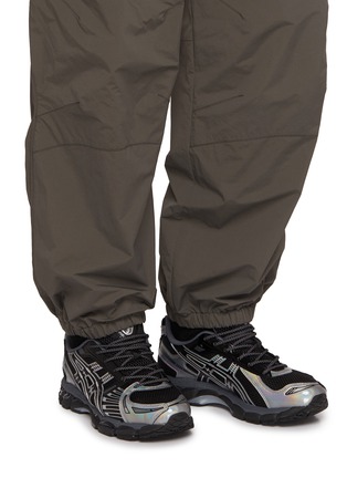 模特儿示范图 - 点击放大 - ASICS - GEL-KAYANO 12.1 Low Top Men's Sneakers