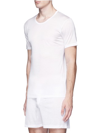 模特儿示范图 - 点击放大 - ZIMMERLI - 252ROYAL CLASSIC纯棉圆领T恤