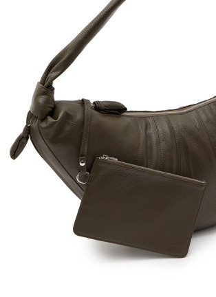  - LEMAIRE - 大号 CROISSANT 皮革斜挎包