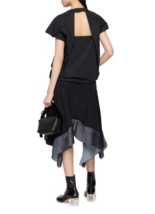 模特儿示范图 - 点击放大 - SACAI - 镂空剪裁上衣