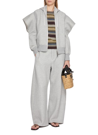 模特儿示范图 - 点击放大 - SACAI - 拼接袖条纹 T 恤