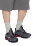 模特儿示范图 - 点击放大 - MIZUNO - Wave Prophecy 13.2 Low Top Men's Sneakers
