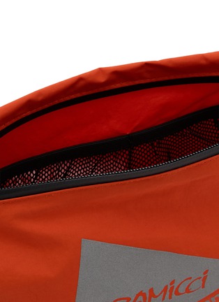 细节 - 点击放大 - AND WANDER - X Gramicci Nylon Sacoche