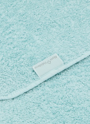 细节 –点击放大 - ABYSS & HABIDECOR - Super Pile Guest Towel — Ice