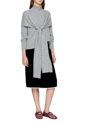 模特儿示范图 - 点击放大 - DREYDEN - Scarf Tie Wool Cashmere Knit Sweater