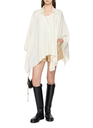 模特儿示范图 - 点击放大 - DREYDEN - Polo Neck Wool Cashmere Knit Poncho