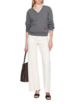 模特儿示范图 - 点击放大 - HIGH SPORT - Kick Pintuck Flared Pants