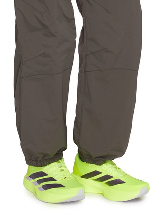 模特儿示范图 - 点击放大 - ADIDAS - Adizero EVO SL Men's Sneakers