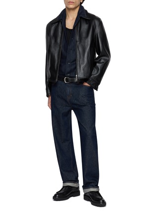 模特儿示范图 - 点击放大 - FRAME - Relaxed Fit Straight Leg Denim Jeans