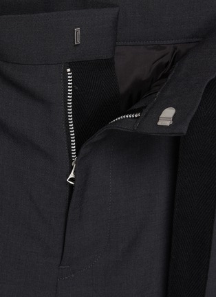  - SACAI - 腰带饰弧形长裤