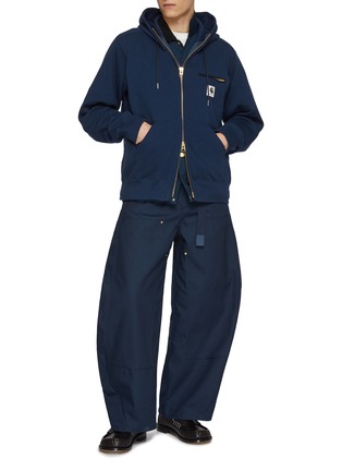 模特儿示范图 - 点击放大 - SACAI - X Carhartt WIP Zippered Pocket Cotton Hoodie