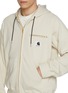  - SACAI - X CARHARTT WIP 连帽夹克