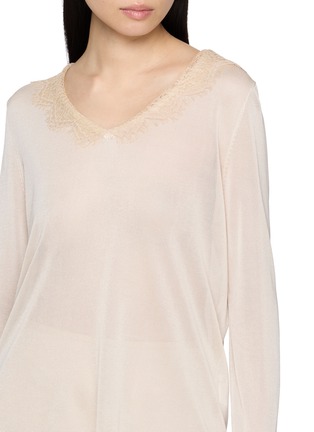  - CRUSH COLLECTION - 蕾丝 V 领上衣