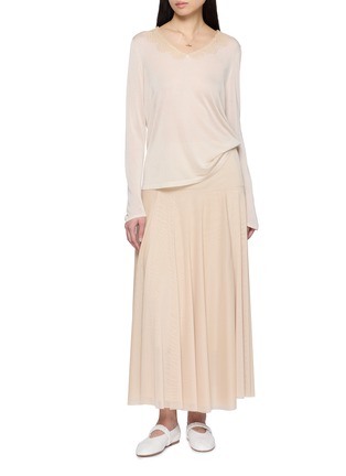 模特儿示范图 - 点击放大 - CRUSH COLLECTION - 蕾丝 V 领上衣