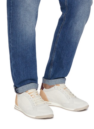 模特儿示范图 - 点击放大 - BRUNELLO CUCINELLI - 男款皮革拼接运动鞋