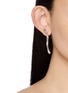 模特儿示范图 - 点击放大 - ANN DEMEULEMEESTER - Usva Futuristic Fine Thorn Earrings