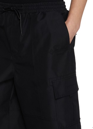  - JUUN.J - Cargo Wide Leg Shorts