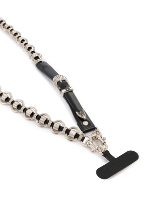 细节 - 点击放大 - TOGA VIRILIS ACCESSORIES - Ring Metal Phone Strap