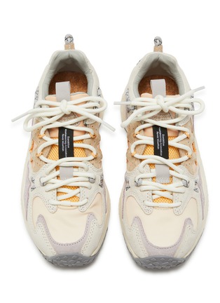 模特儿示范图 - 点击放大 - FLOWER MOUNTAIN - 中性款 YAMABUSHI 系带运动鞋