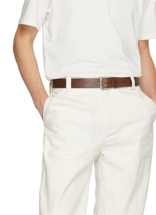 模特儿示范图 - 点击放大 - OFFICINE CREATIVE ACCESSORIES - OC Strip 083 Leather Belt