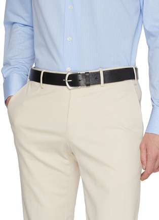 模特儿示范图 - 点击放大 - OFFICINE CREATIVE ACCESSORIES - OC Strip 083 Leather Belt