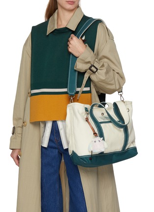 模特示范图 - 点击放大 - BAZ & FRIENDS - PSYCHO MINI 毛绒包挂