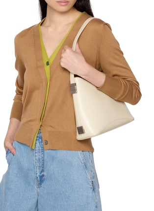 模特儿示范图 - 点击放大 - OSOI - Mini Egg Leather Bag