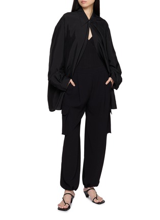 模特儿示范图 - 点击放大 - R2W - Berne Elasticated Hem Cargo Pants