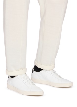 模特儿示范图 - 点击放大 - COMMON PROJECTS - Achilles Slim Retro Leather Men's Sneakers
