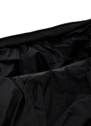 细节 - 点击放大 - CÔTE&CIEL - ORNE 防水单肩包